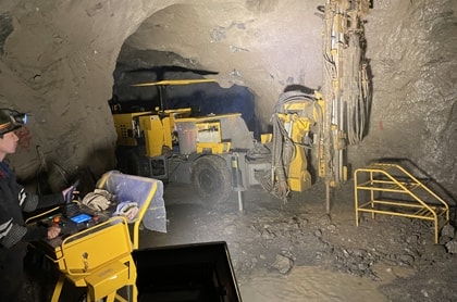 Perforadora Jumbo Hidráulica, HT72-C