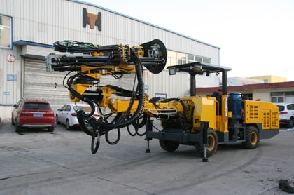 Jumbo hidráulico para perforación, HT72