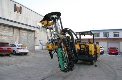 Jumbo hidráulico para perforación, HT72