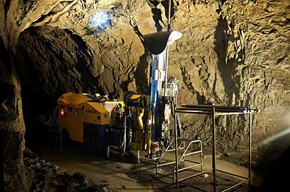 Jumbo hidráulico de perforación, HT70-B