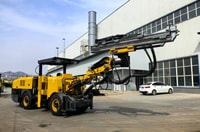 Jumbo Hidráulico de Perforación, HT81