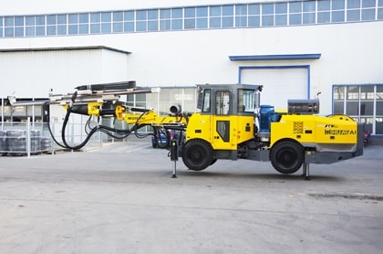 Jumbo hidráulico para perforación, HT221