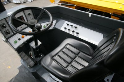 Jumbo Empernador Hidráulico, con Dos Brazos HT91/2